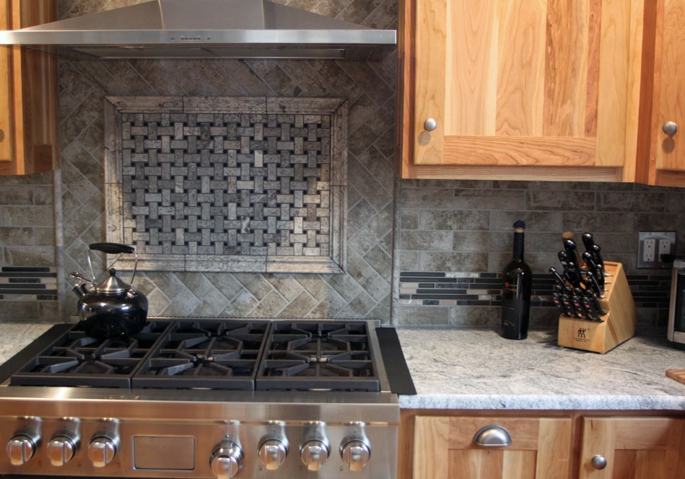 kitchen_stone_backsplash
